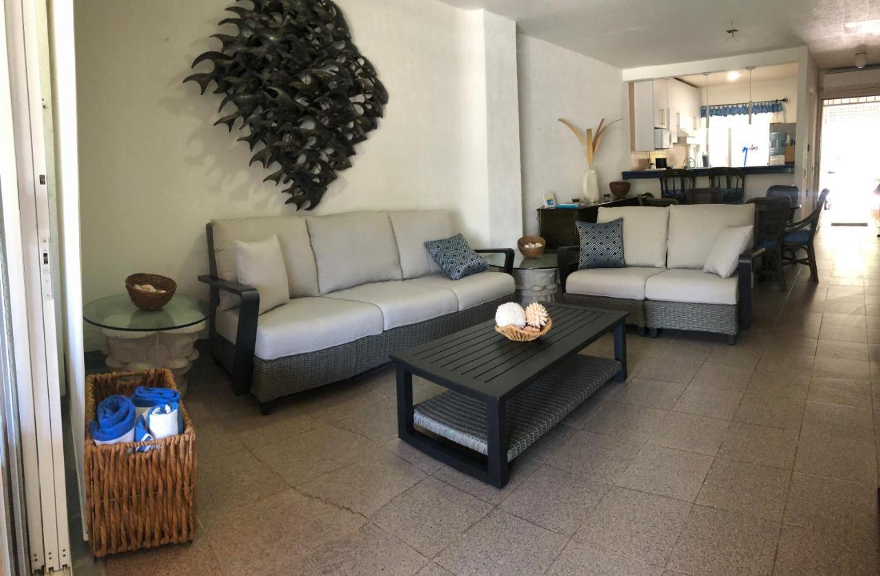 Casa Romantica De Playa Ixtapa  Exteriör bild